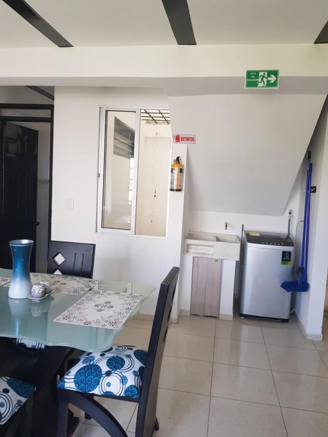Apartamentos Williams Санта-Роса-де-Кабаль Екстер'єр фото